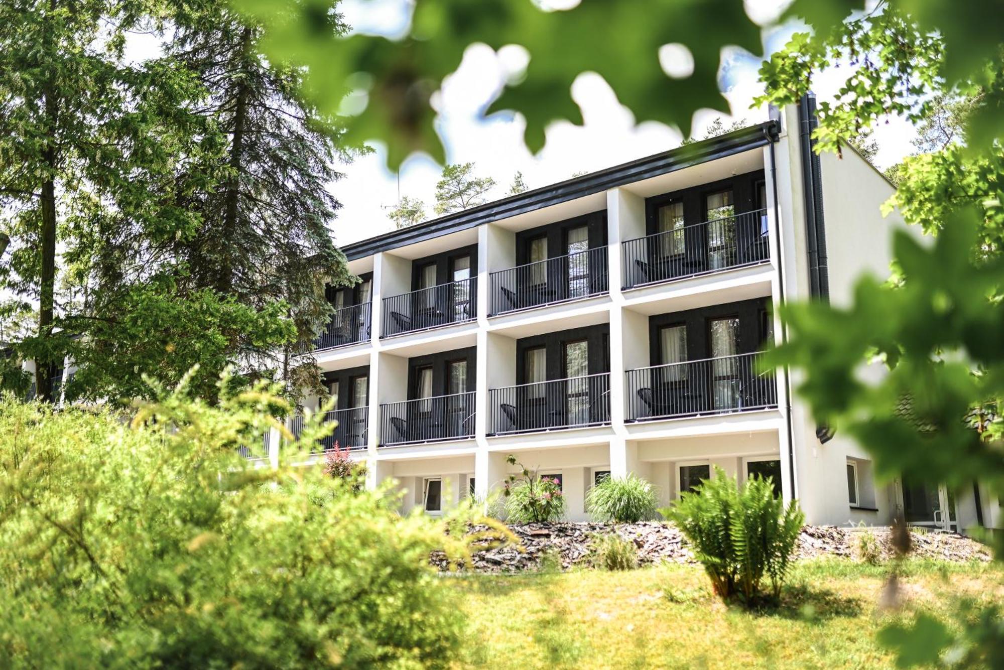 Ryteblota Resort & Spa Zbiczno Buitenkant foto