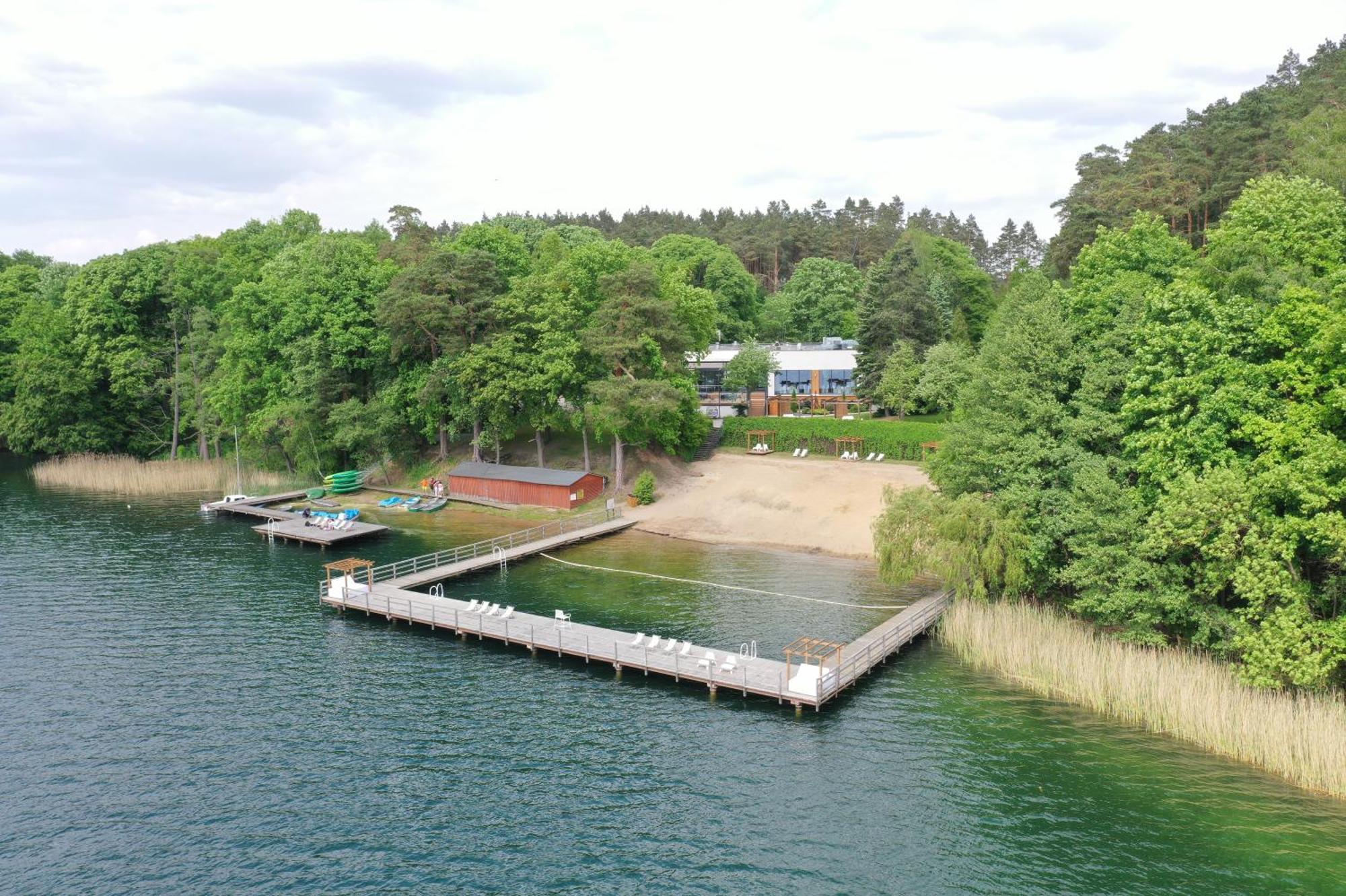 Ryteblota Resort & Spa Zbiczno Buitenkant foto